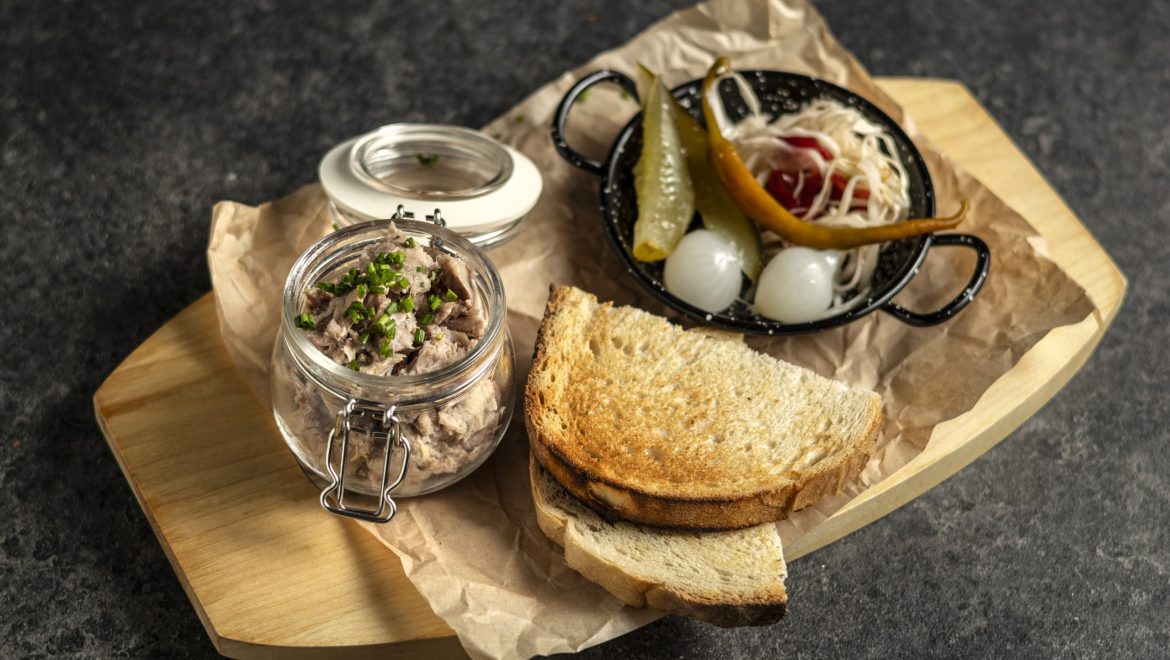 Duck rillette with homemade pickles and rustic bread